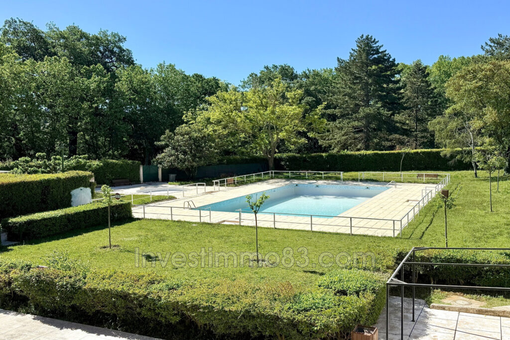 Dans une résidence fermée et sécurisée, au calme, bel appartem – 3 pièces – 2 chambres – 71.00 m²