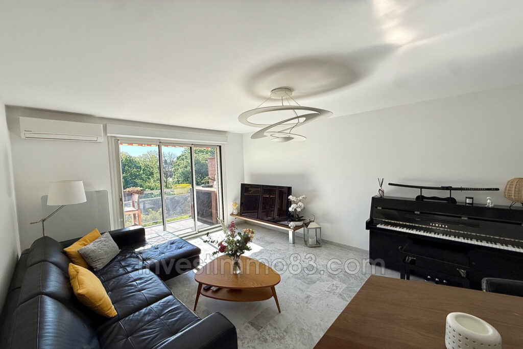 Dans une résidence fermée et sécurisée, au calme, bel appartem – 3 pièces – 2 chambres – 71.00 m²