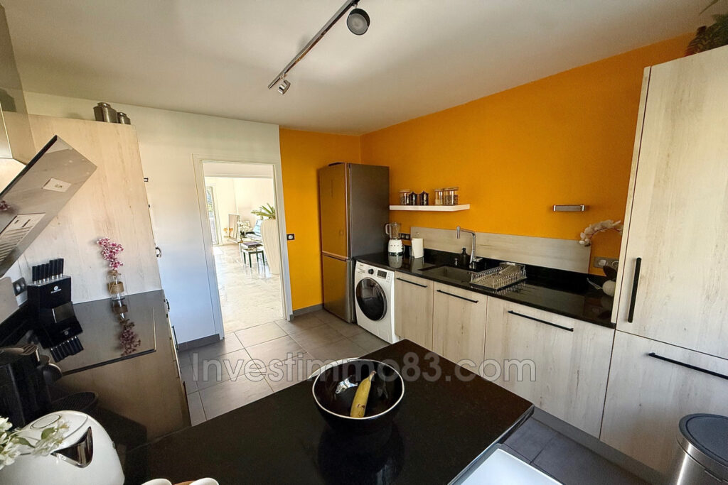 Dans une résidence fermée et sécurisée, au calme, bel appartem – 3 pièces – 2 chambres – 71.00 m²