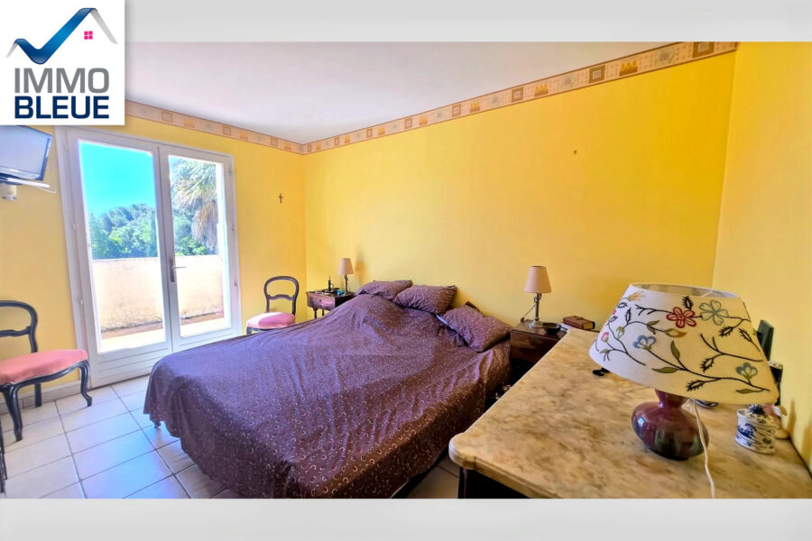 Maison à vendre à Sausset-les-pins — Vue parc — photo 1