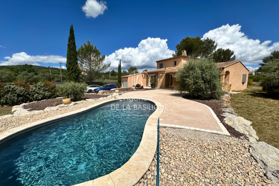 Maison à vendre à Saint-maximin-la-sainte-baume