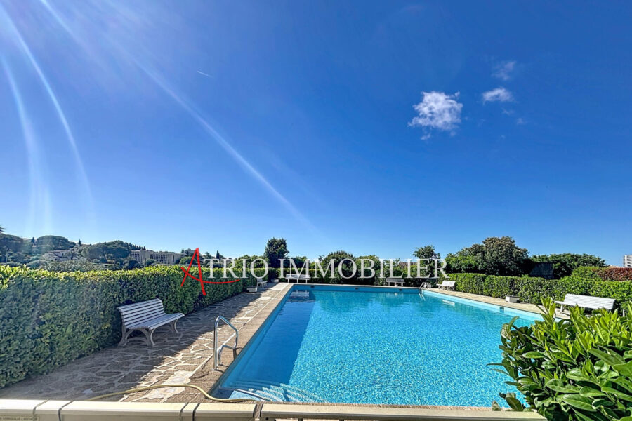 Appartement à louer à Antibes