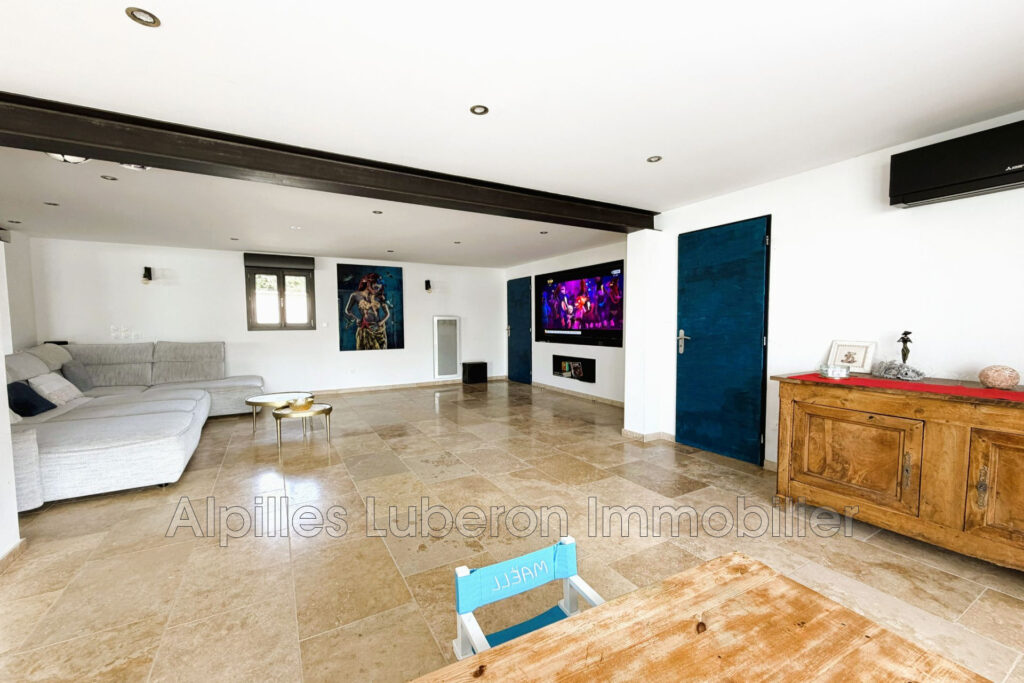 location saisonnière maison 6 Pièce(s) – 6 pièces – 4 chambres – 200.00 m²