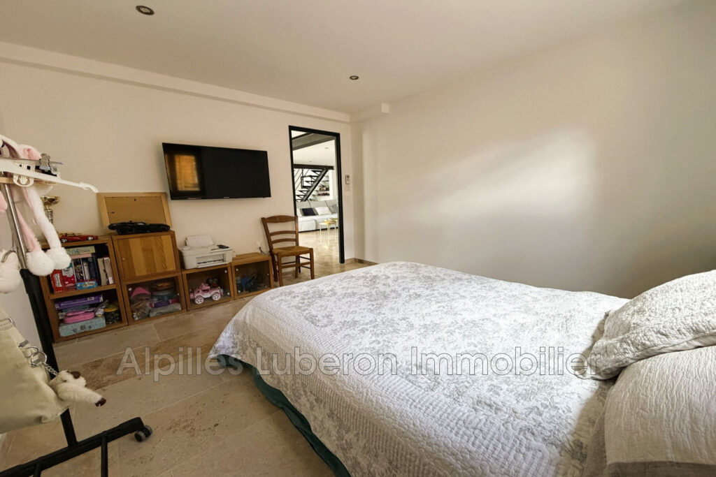 location saisonnière maison 6 Pièce(s) – 6 pièces – 4 chambres – 200.00 m²