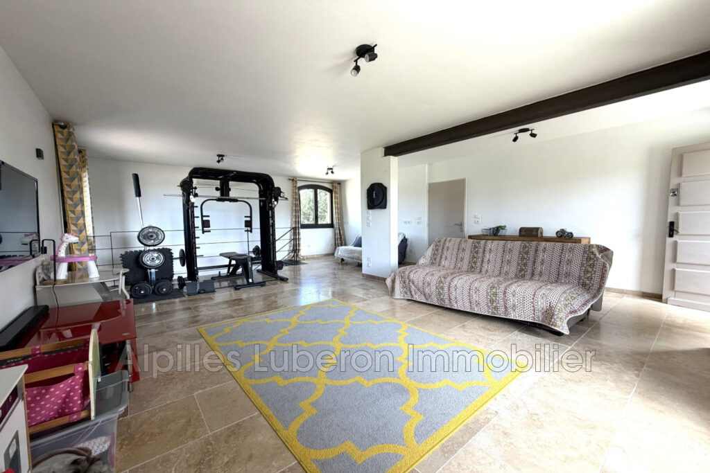 location saisonnière maison 6 Pièce(s) – 6 pièces – 4 chambres – 200.00 m²