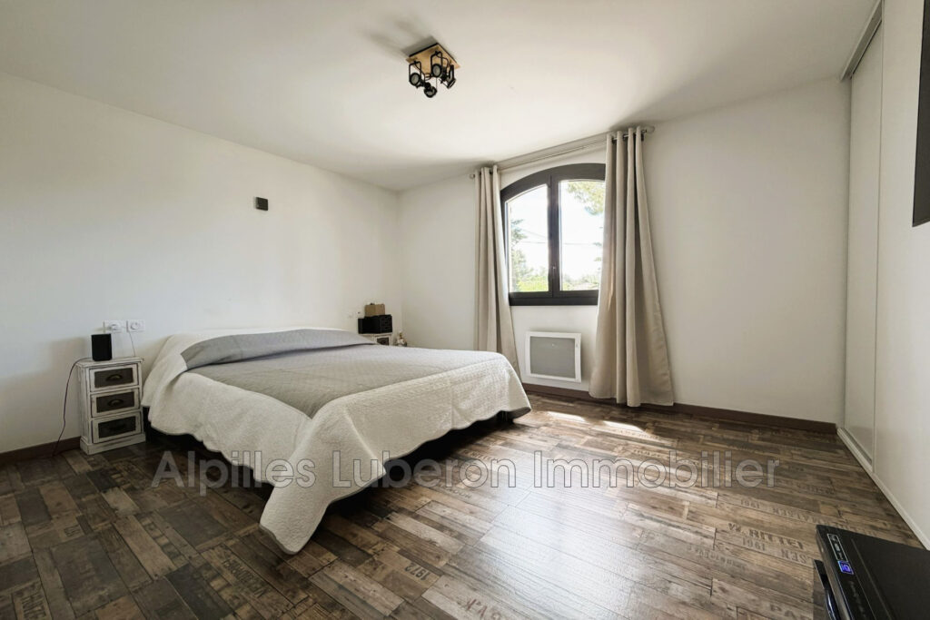 location saisonnière maison 6 Pièce(s) – 6 pièces – 4 chambres – 200.00 m²