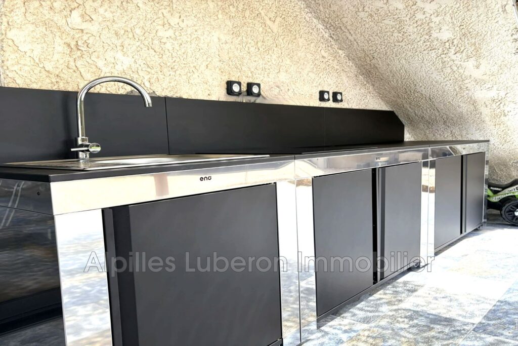 location saisonnière maison 6 Pièce(s) – 6 pièces – 4 chambres – 200.00 m²