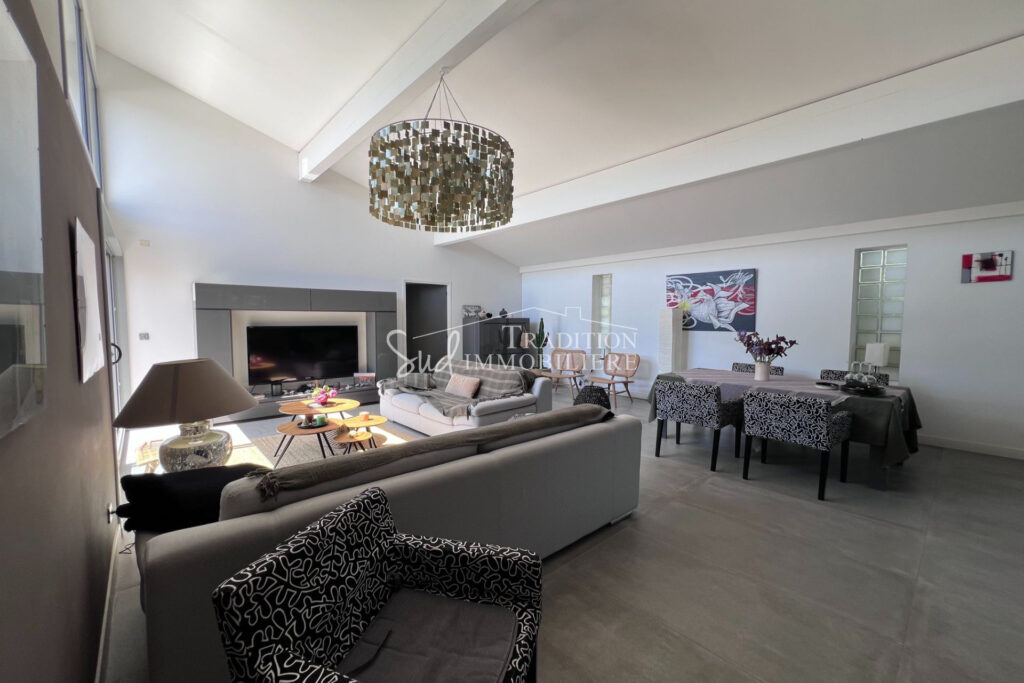 vente maison 5 Pièce(s) – 5 pièces – 3 chambres – 137.00 m²