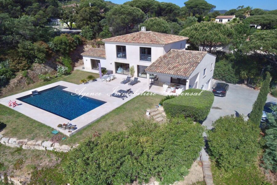 Maison à vendre à Sainte-Maxime — Vue mer — photo 2