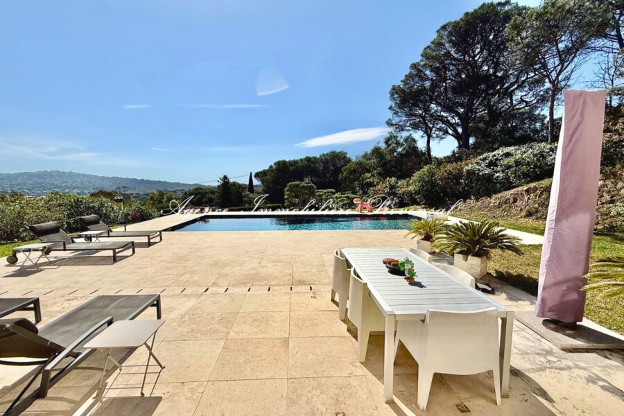 Maison à vendre à Sainte-Maxime — Vue mer — photo 7