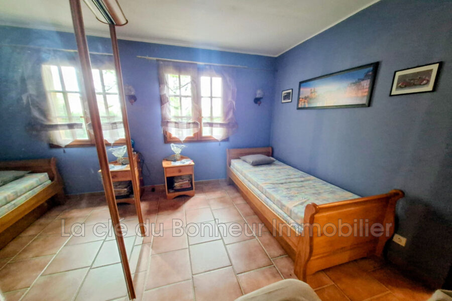 Maison à vendre à Régusse