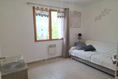 Maison à vendre à Régusse