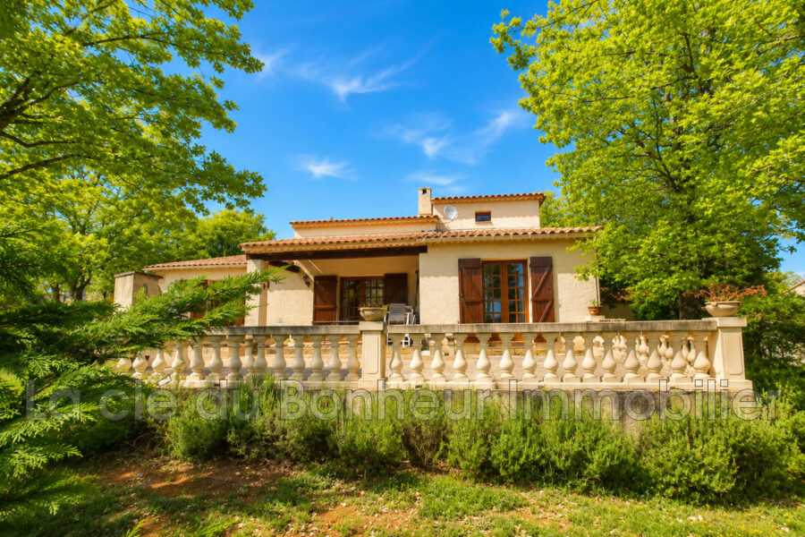Maison à vendre à Régusse