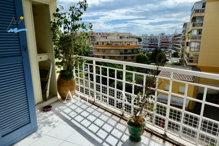 Appartement à vendre à Cagnes-sur-Mer — Vue mer — photo 2