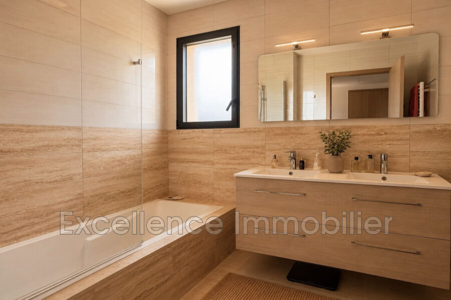 Appartement à vendre à Sainte-Maxime — Vue sur la ville — photo 8