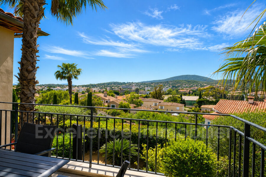 Appartement à vendre à Sainte-Maxime — Vue sur la ville — photo 6