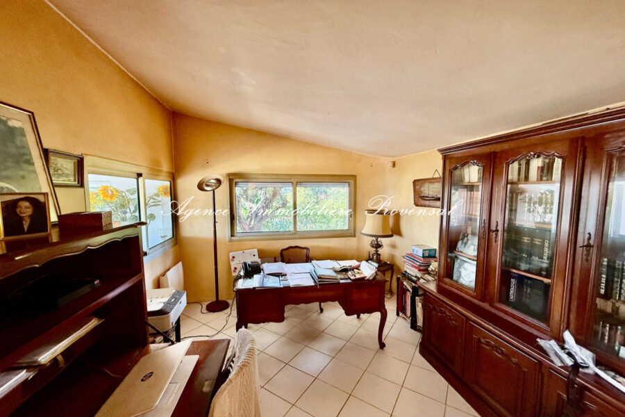 Maison à vendre à Sainte-maxime