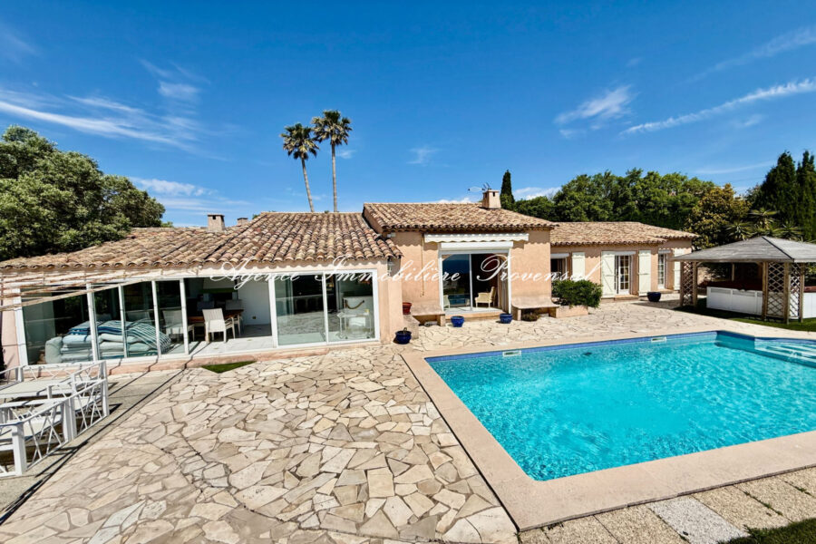 Maison à vendre à Sainte-maxime