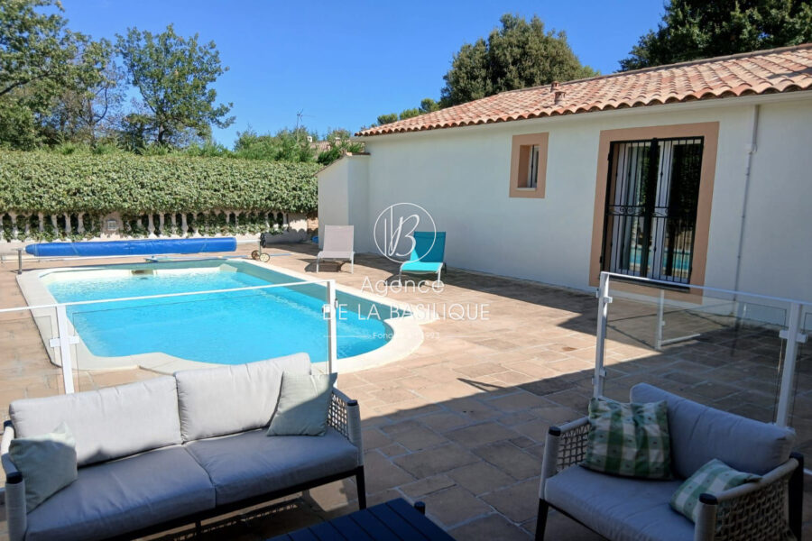 Maison à vendre à Nans-les-pins