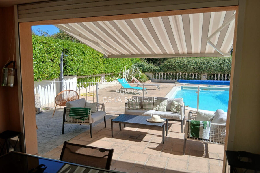 Maison à vendre à Nans-les-pins