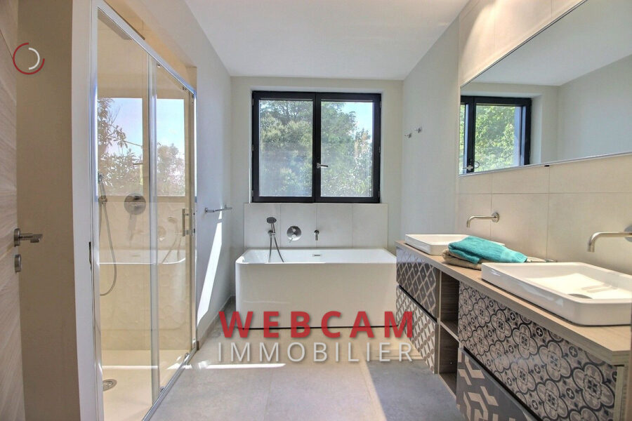 Maison à vendre à Callian