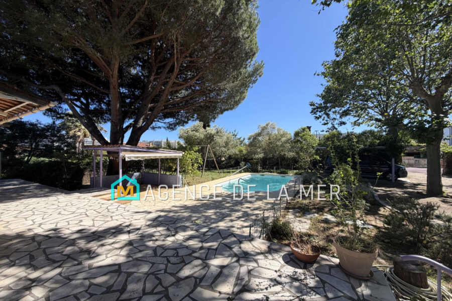 Maison à vendre à Mandelieu-la-napoule