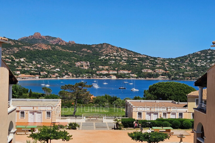 Appartement à vendre à Agay