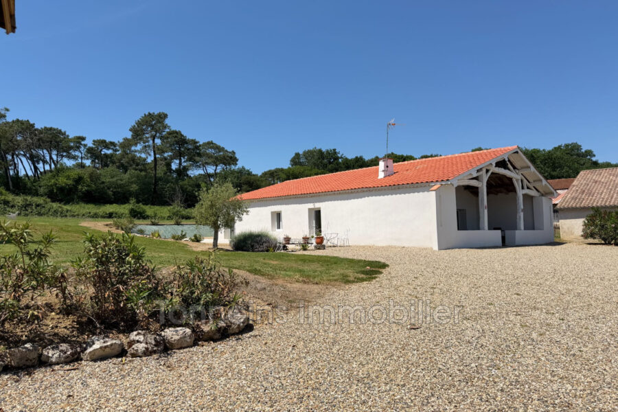 Maison à louer à Calonges