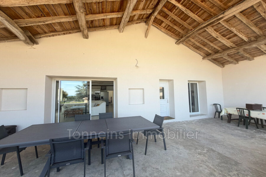 Maison à louer à Calonges