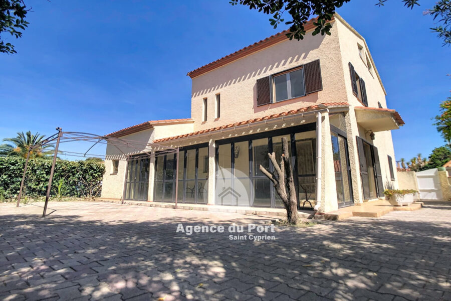 Maison à vendre à Saint-cyprien