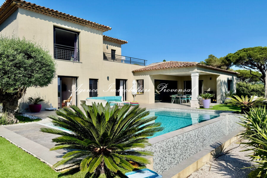 Maison à vendre à Sainte-maxime