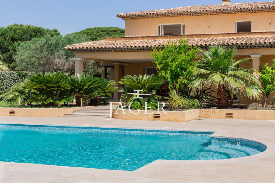 Maison à vendre à Sainte-Maxime — Vue mer — photo 3