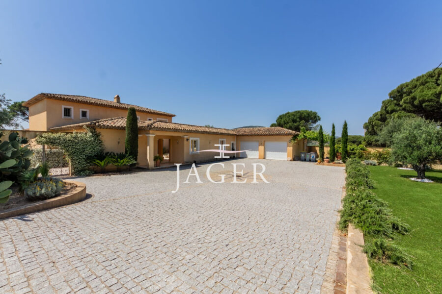 Maison à vendre à Sainte-Maxime — Vue mer — photo 9