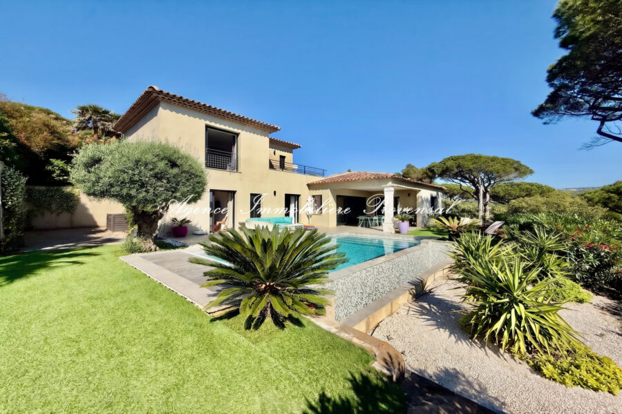 Maison à vendre à Sainte-maxime