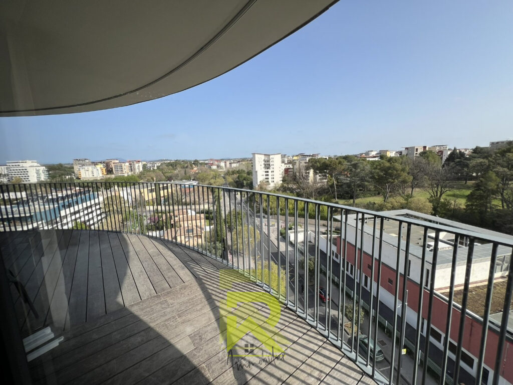 À Montpellier, appartement avec terrasse en vente avec R Imm – 3 pièces – 2 chambres – 64.75 m²