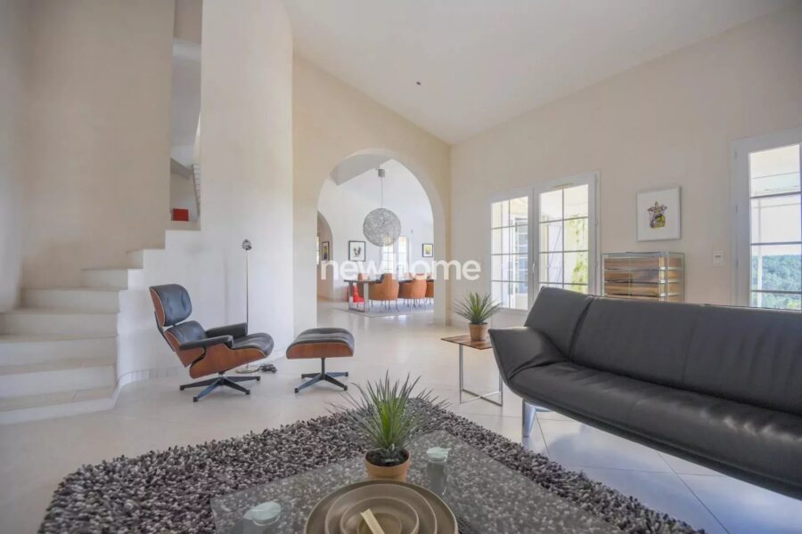 Maison à vendre à Entrecasteaux