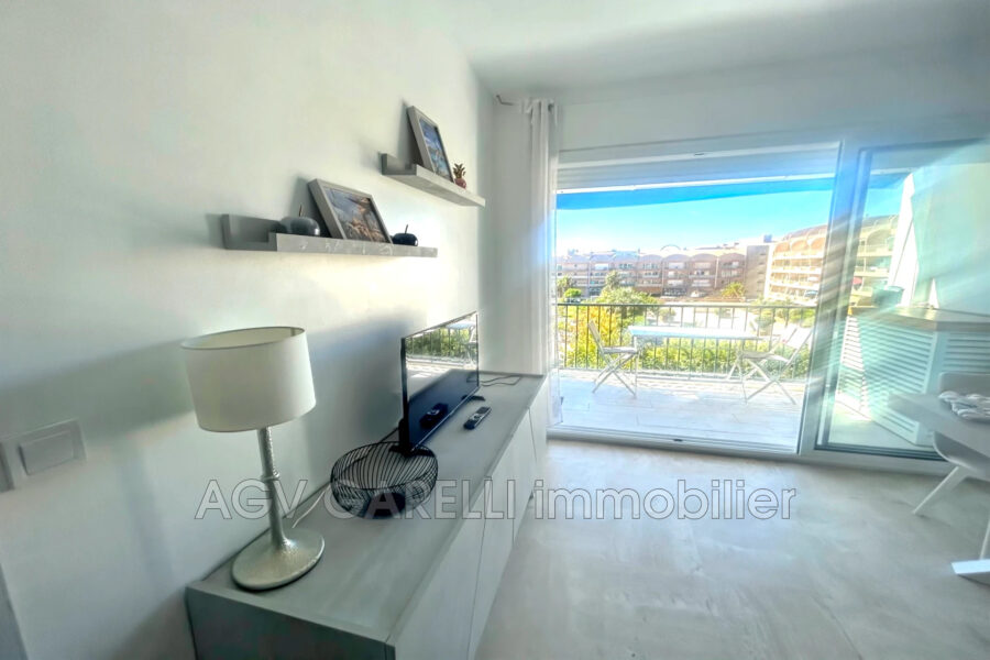 Appartement à vendre à Hyères — Vue marina & port — photo 2