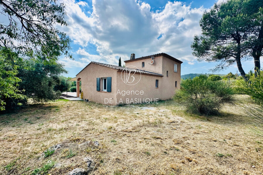 Maison à vendre à Saint-maximin-la-sainte-baume — Vue nature — photo 5