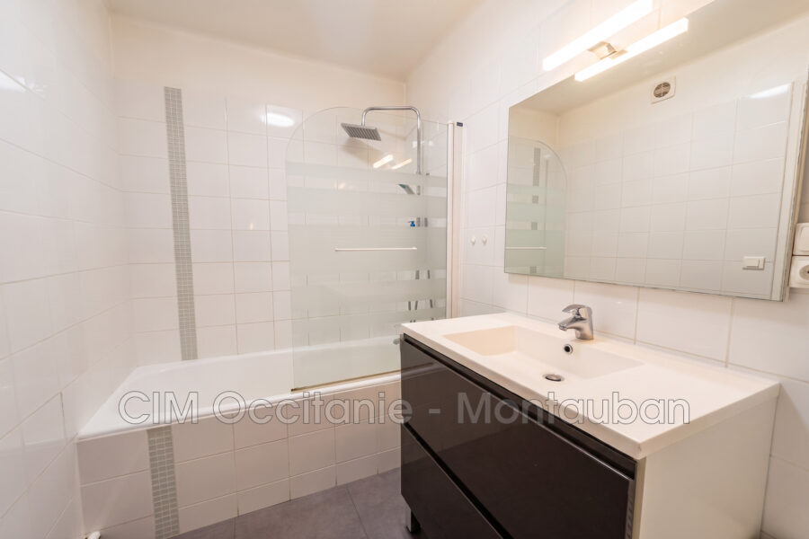 Appartement à vendre à Montauban — Vue sur la ville — photo 6
