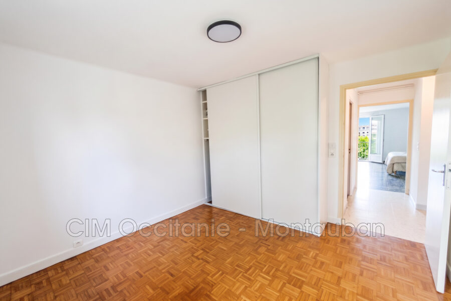 Appartement à vendre à Montauban — Vue sur la ville — photo 7