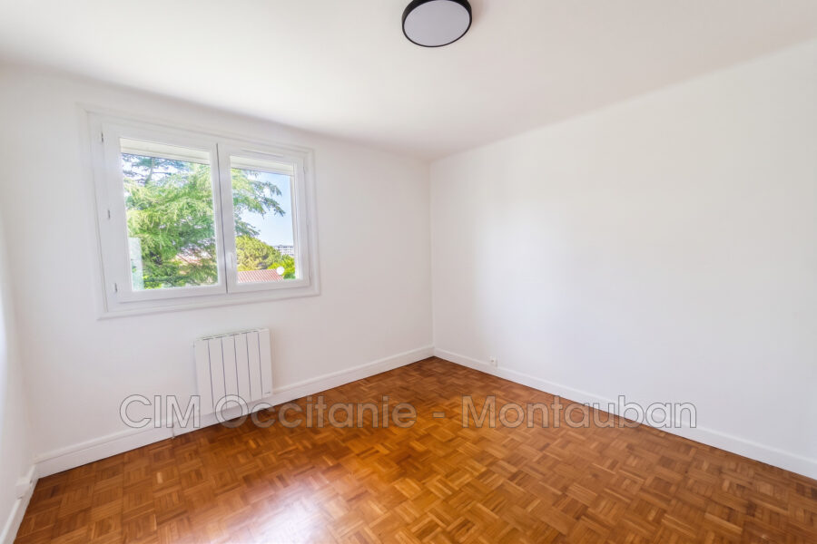 Appartement à vendre à Montauban — Vue sur la ville — photo 8
