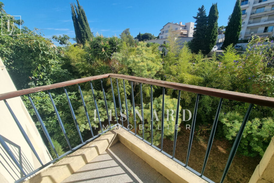 Appartement à vendre à Cannes — Vue parc & jardin — photo 1