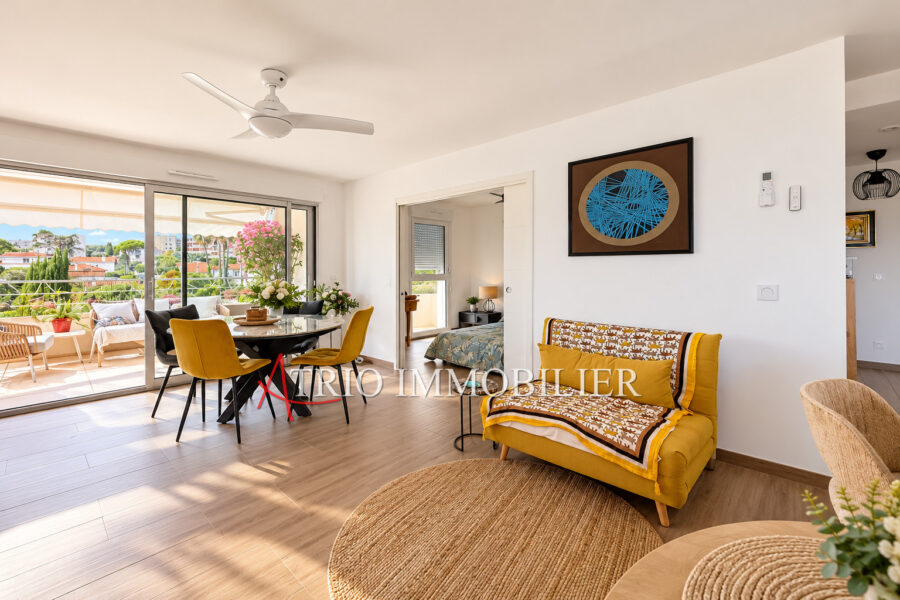 Appartement à vendre à Cagnes-sur-Mer — Vue sur la ville — photo 4