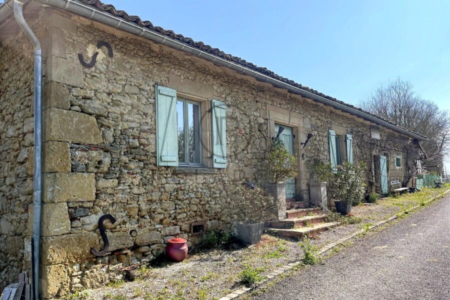 Maison à vendre à Cazac