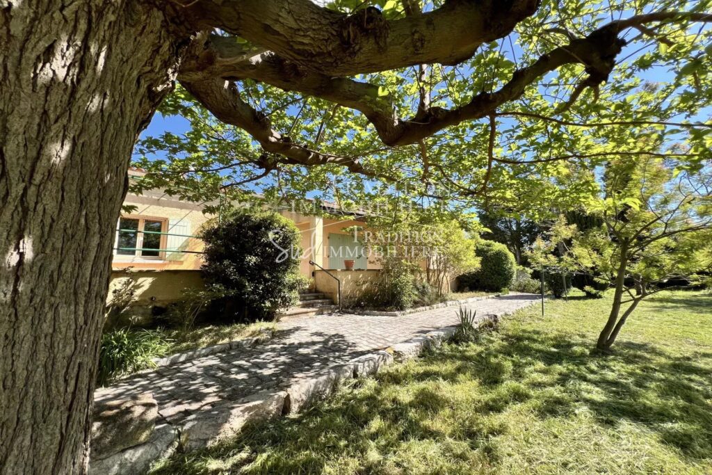 vente maison 7 Pièce(s) – 7 pièces – 4 chambres – 182.00 m²