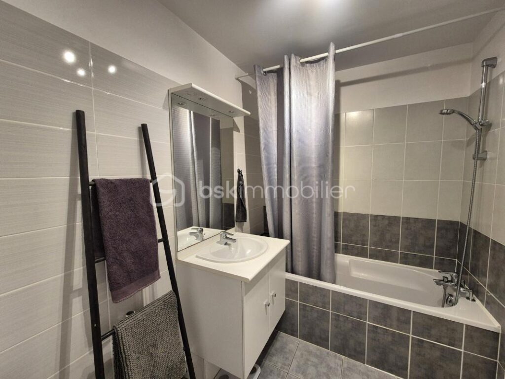 Appartement T3 en Duplex – 64 m² – 3 pièces – 2 chambres – 64 m²