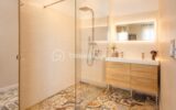 Golfe-Juan – Dernier étage – Terrasse – Vue mer dégagée – Calme absolu – 2 pièces – 1 chambre – 54 m²