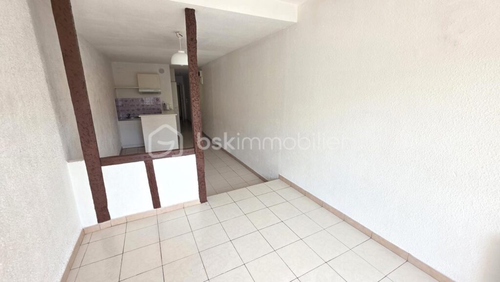 EXCLUSIF – Charmant 2 pièces en plein coeur de ville, lumineux, calme, vue canal, proche de tout ! – Narbonne (11) – 2 pièces – 1 chambre – 38 m²