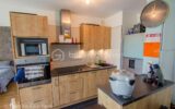 Appartement F2 lumineux – 2014 – Dernier étage avec balcon et parking sécurisé – 2 pièces – 1 chambre – 41 m²