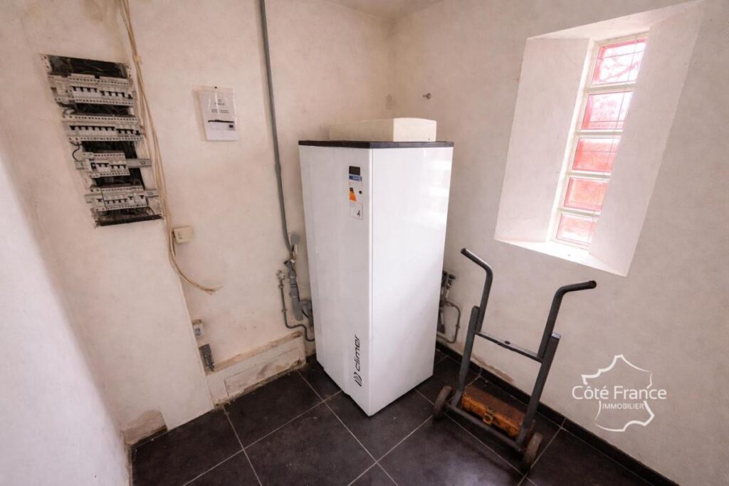 charmante maison de 88m2 sur plus d&rsquo;un hectare de terrain co – 4 pièces – 3 chambres – 88 m²
